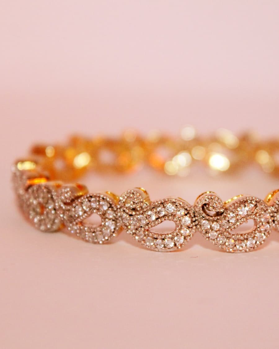 Gold chain bracelet
